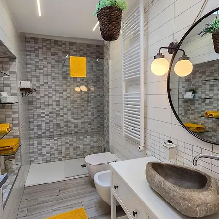 Centro Immobiliare Flagships